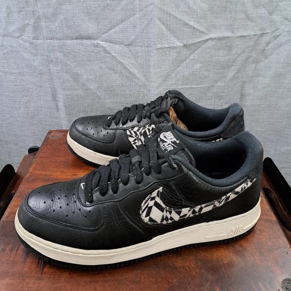 %NIKE AQ4131-001 Air Force 1 AOP PRM WILD SWOOSH Black White Mens Size 10 / A 23